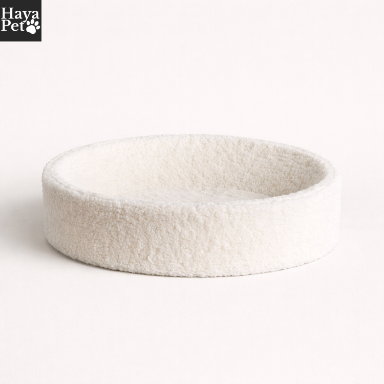 Nest-Shaped Cat Bed With Curved Edge